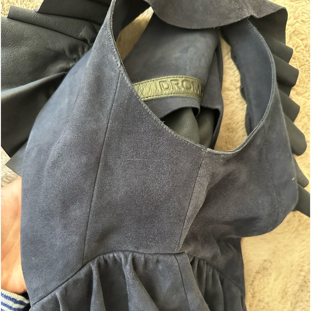 DROMe Suede Ruffle Top - Picture 14 of 15